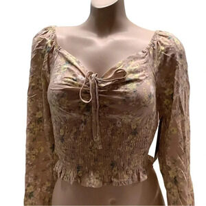 Almost Famous Floral Crop Top with front scrunch New With Tags